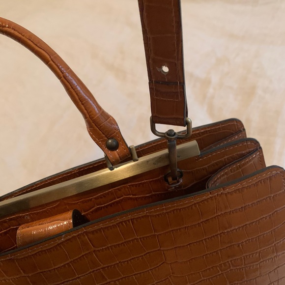 Brown Italian leather structured purse - Picture 14 of 14